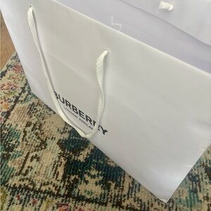 SOLD!! Burberry White Shopping Bag (London England)